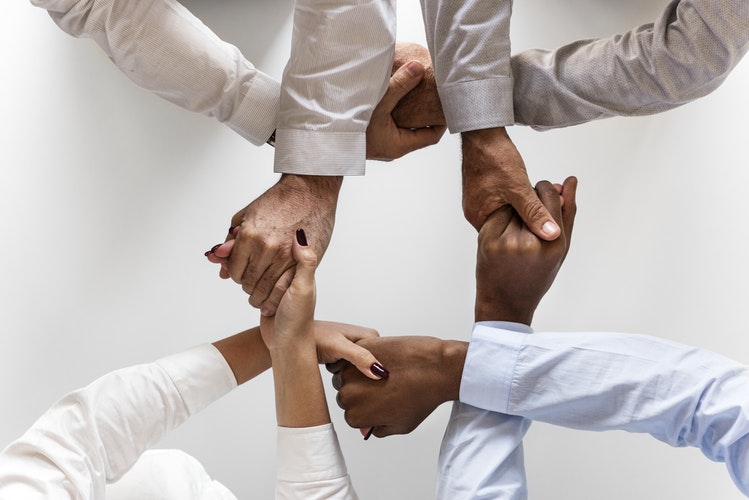 ⚒ 5 WAYS TO GET INVOLVED IN BUILDING YOUR LOCAL COMMUNITY! ⚒